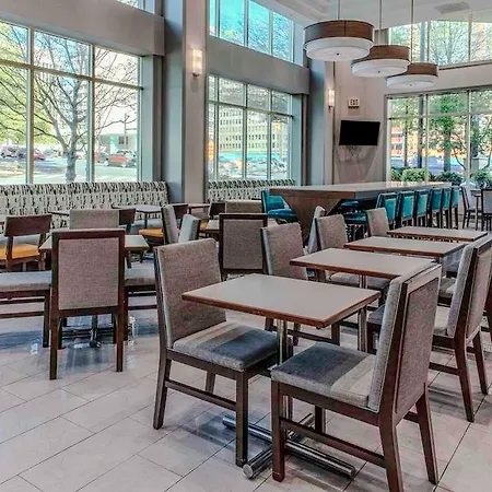 Hampton Inn & Suites Arlington Crystal City Dca 