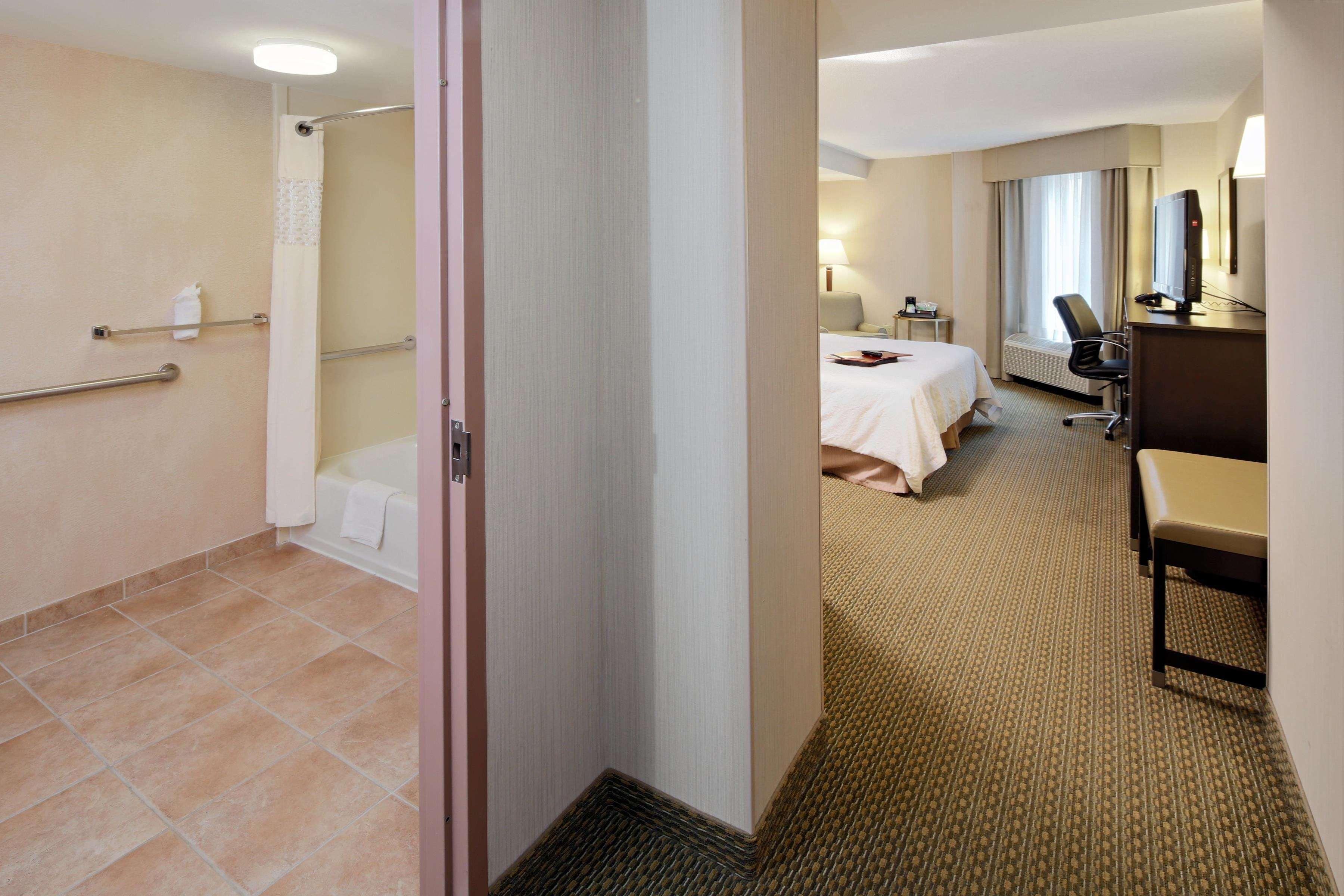 Hotel Hampton & Crystal Dca