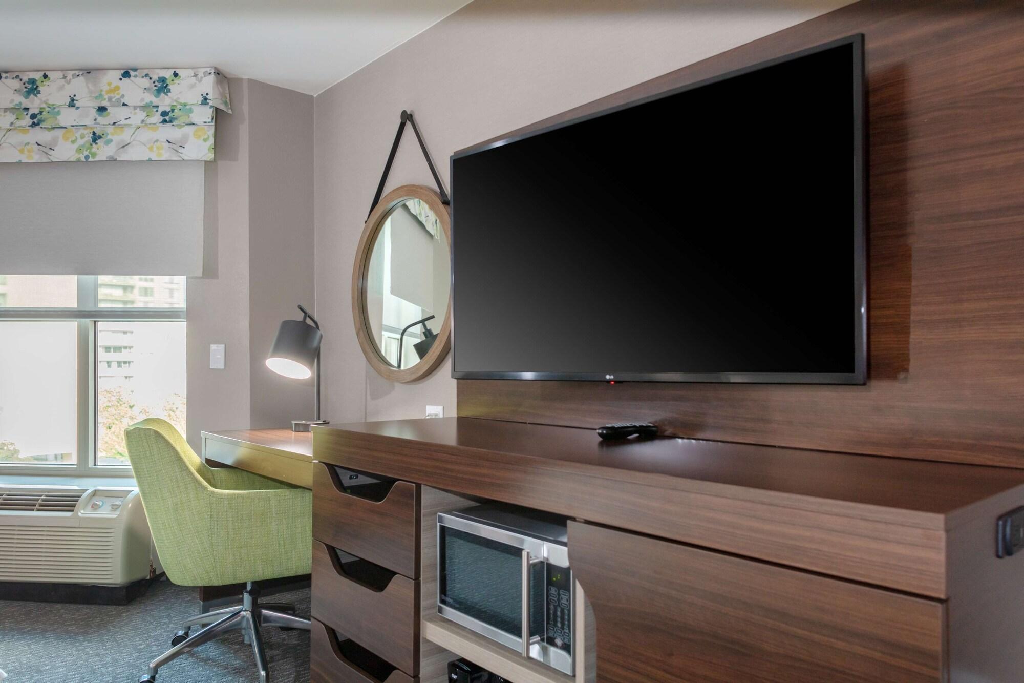 Hampton & Crystal Dca 3* Arlington