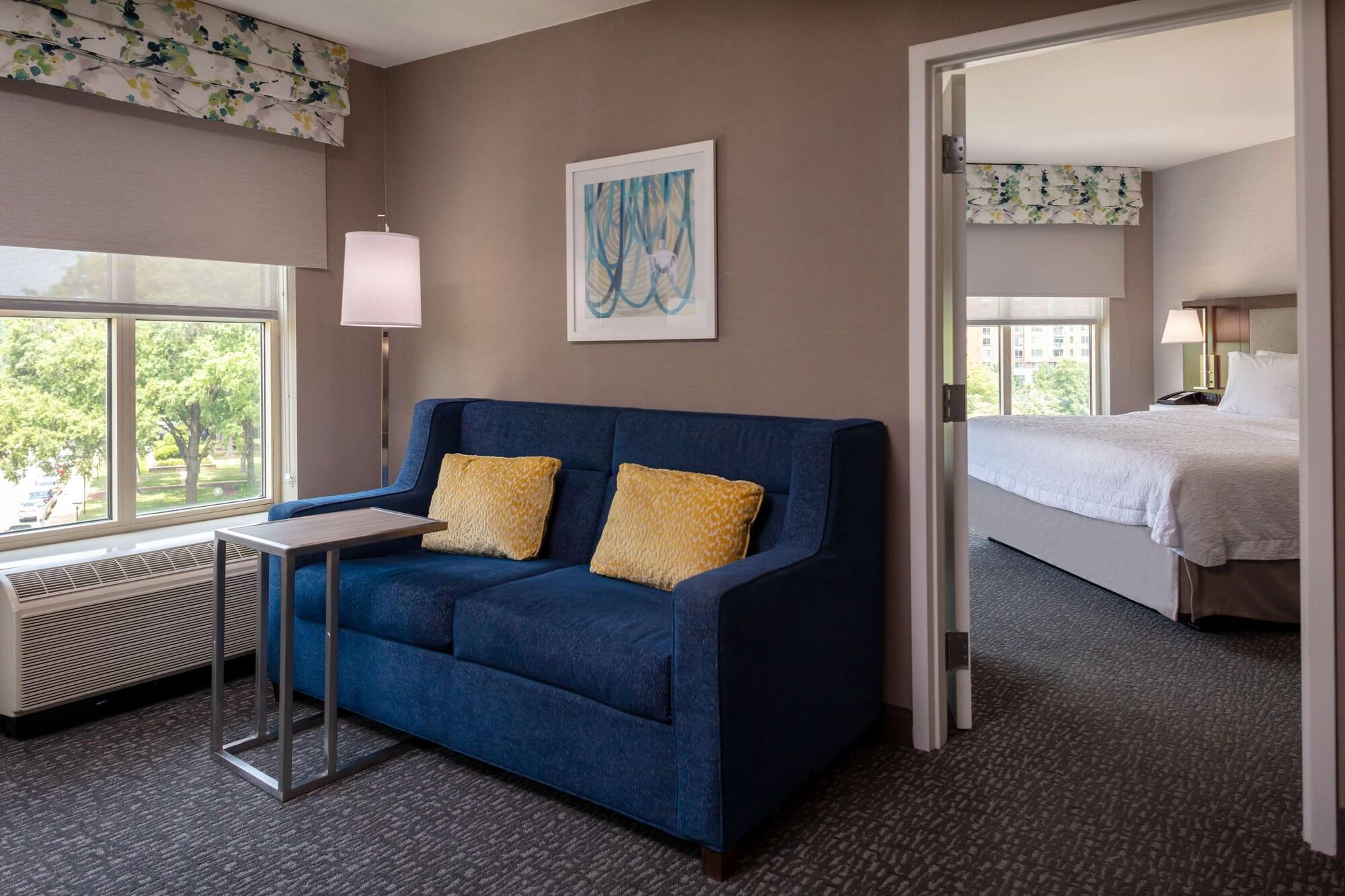 Hampton & Crystal Dca Hotel Arlington