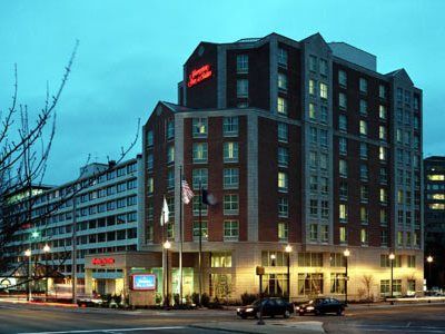 Hampton & Crystal Dca Hotel 3*