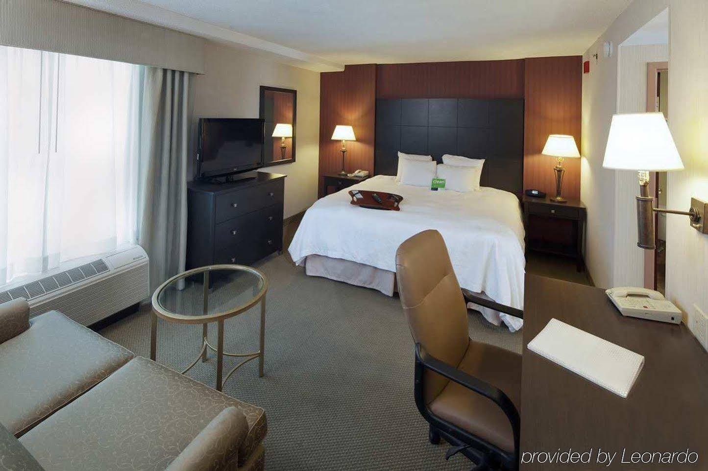 Hotel Hampton & Crystal Dca 3*
