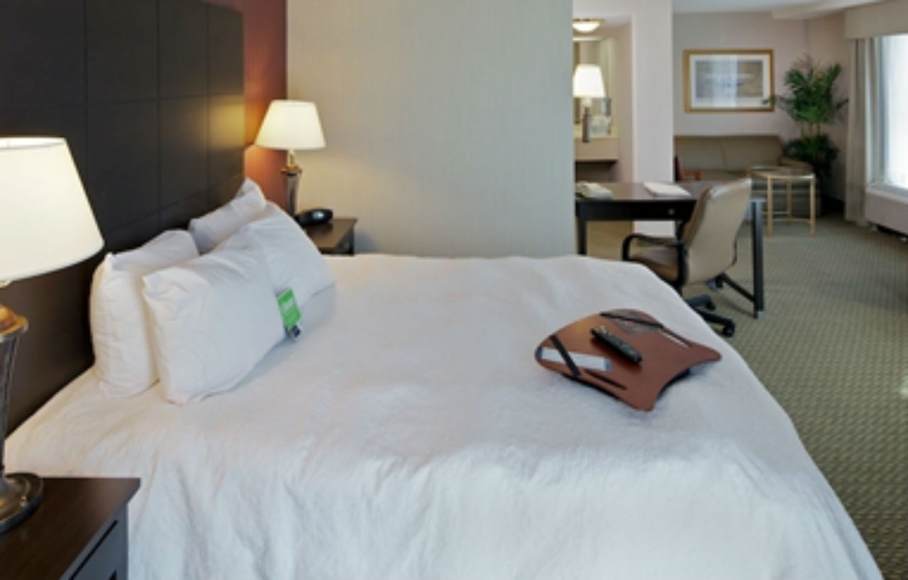Hotel Hampton & Crystal Dca Arlington
